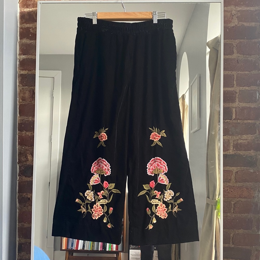 Zara Floral Embroidered Velvet Pants